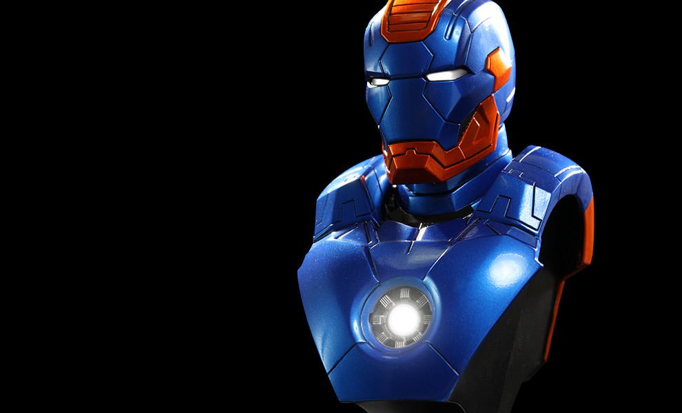 Marvel Iron Man Mark 27 - Disco Collectible Bust by Hot Toys