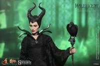 Gallery Image of Maleficent Sixth Scale Figure