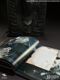 Gallery Image of Alien The Weyland-Yutani Report Collectors Edition Book