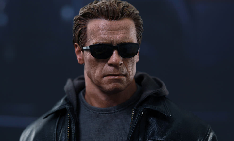 Gallery Feature Image of T-800 Guardian Sixth Scale Figure - Click to open image gallery