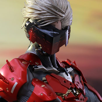 HOT TOYS 1/6 METAL GEAR RISING: REVENGEANCE VGM19 RAIDEN INFERNO ARMOR  VERSION 4897011177274