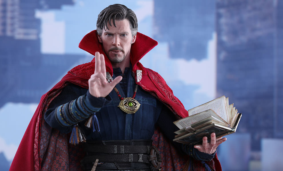 Gallery Feature Image of Doctor Strange Sixth Scale Figure - Click to open image gallery