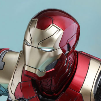 Marvel Iron Man Mark XLVII Sixth Scale Figure by Hot Toys Marvel Iron Man Mark XLVII Sixth Scale Figure by Hot Toys