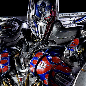 Optimus Prime Transformers Figure | Sideshow Collectibles