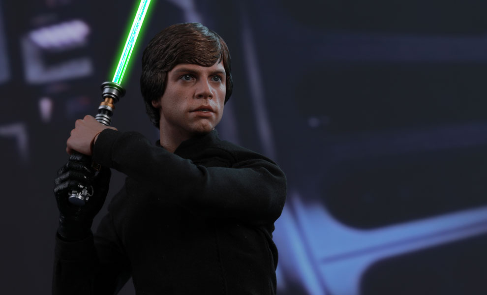 Gallery Feature Image of Luke Skywalker Sixth Scale Figure - Click to open image gallery