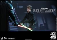 Gallery Image of Luke Skywalker Sixth Scale Figure