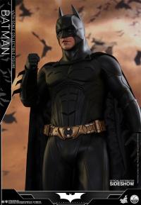 Gallery Image of Batman Quarter Scale Figure