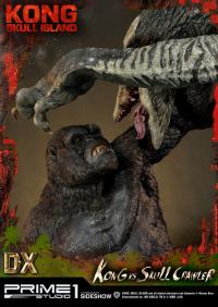 Gallery Image of Kong vs Skull Crawler Deluxe Version Statue