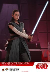Gallery Image of Rey Jedi Training Sixth Scale Figure