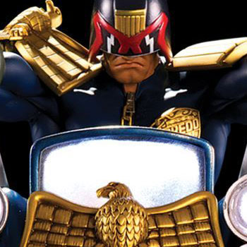 2000 AD Judge Dredd on Lawmaster Diorama by Pop Culture Shoc 