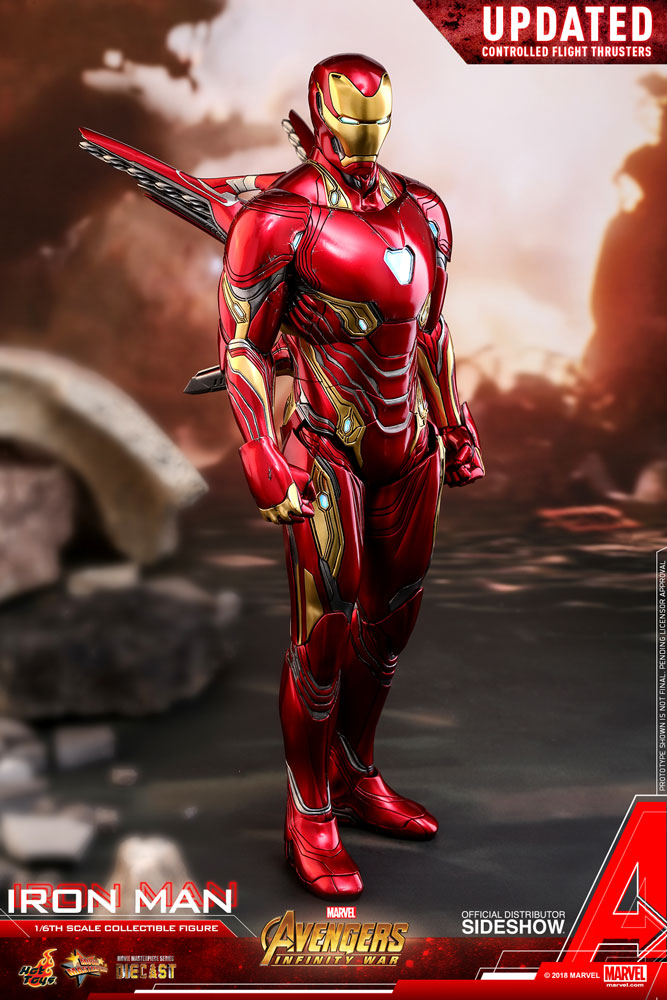 iron man sixth scale figure