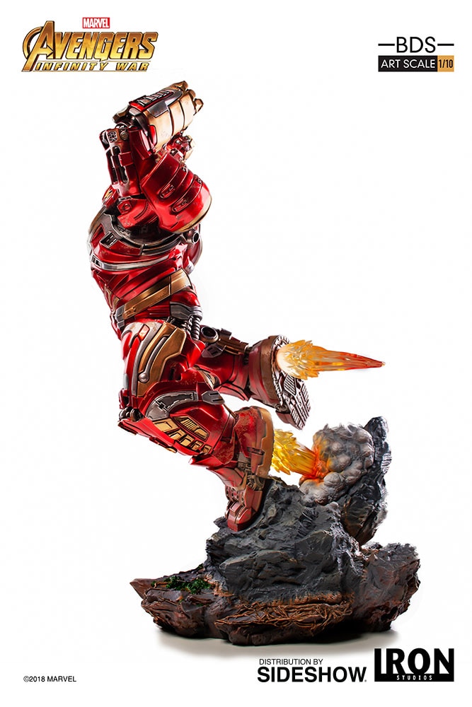 statue hulkbuster