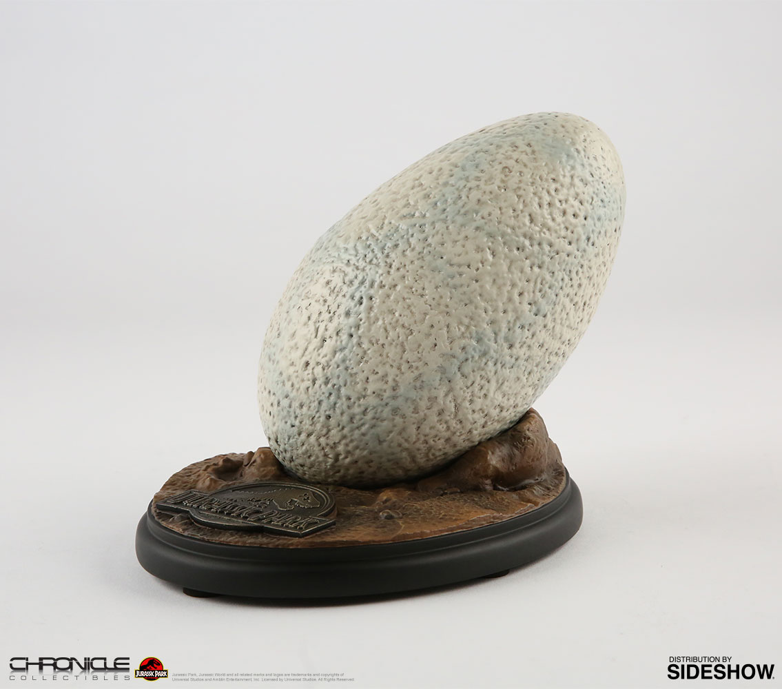 velociraptor egg fossil