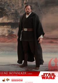 Gallery Image of Luke Skywalker Crait Sixth Scale Figure