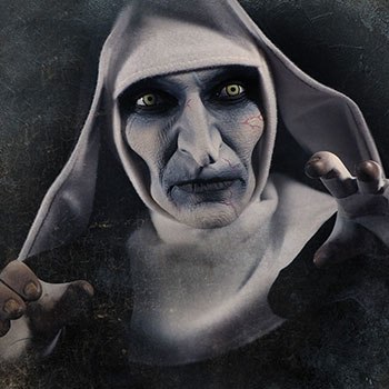 Mezco Toyz: The Conjuring Universe - The Nun 18-Inch Deluxe