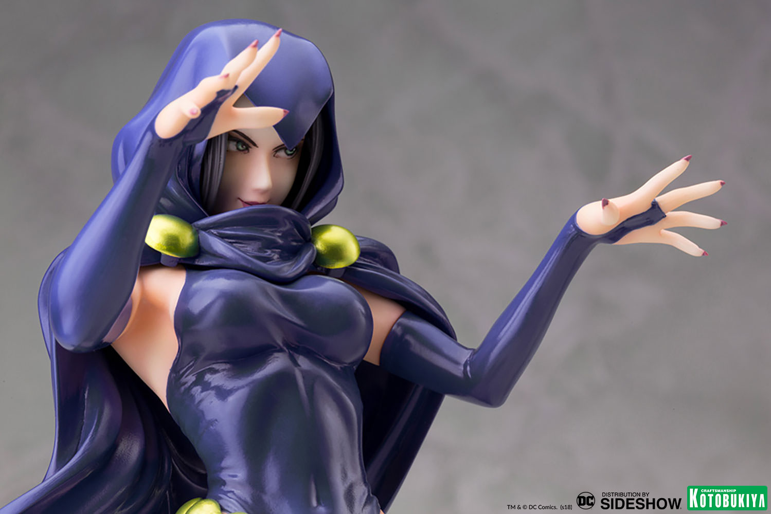 dc raven statue