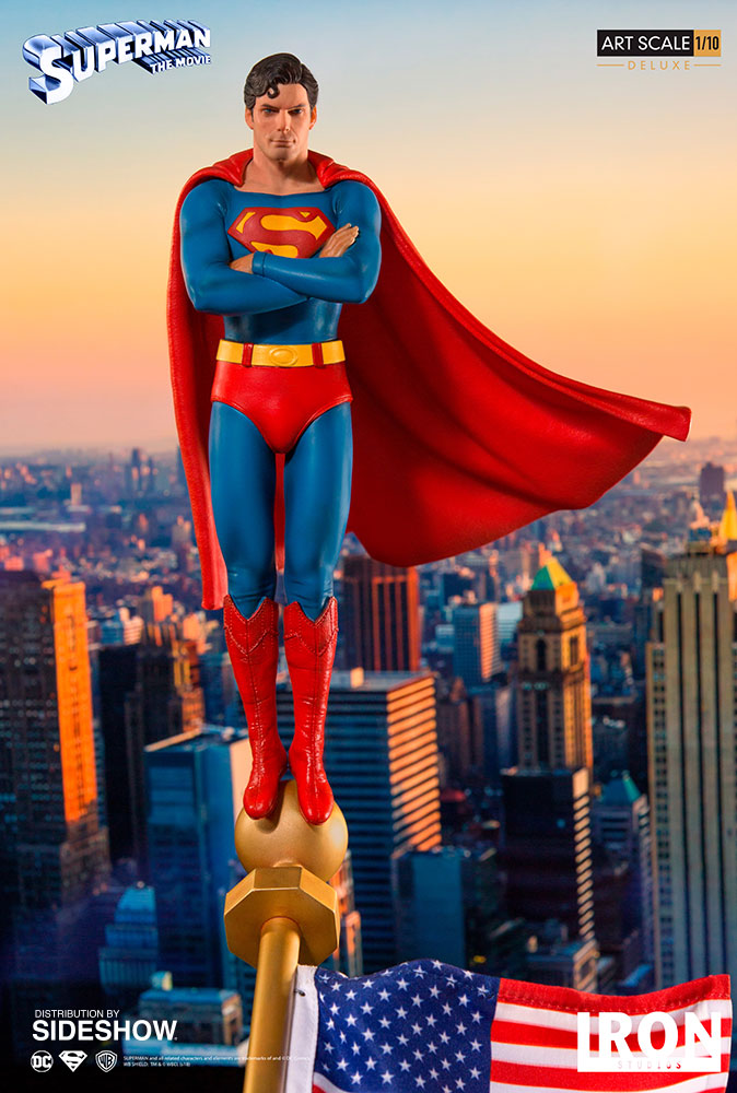 superman 1978 deluxe statue by iron studios