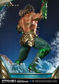 Gallery Image of Aquaman Statue
