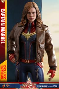 Gallery Image of Captain Marvel Deluxe Version Sixth Scale Figure