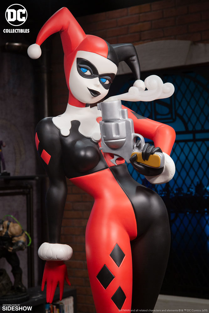 https://www.sideshow.com/storage/product-images/904444/harley-quinn_dc-comics_gallery_5cdd89fbb3e40.jpg