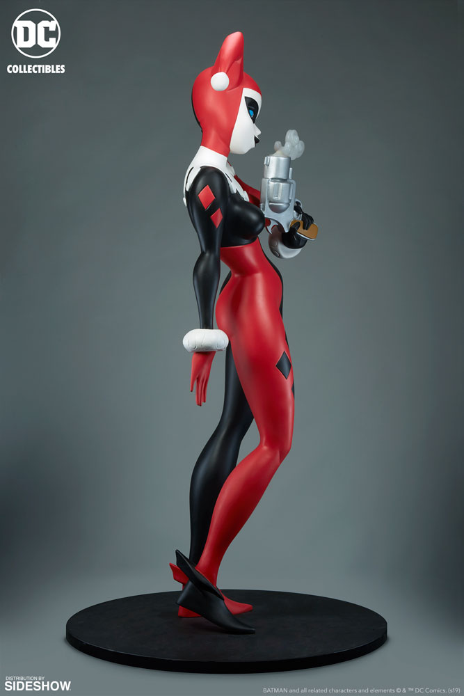 https://www.sideshow.com/storage/product-images/904444/harley-quinn_dc-comics_gallery_5cdd89fccce52.jpg