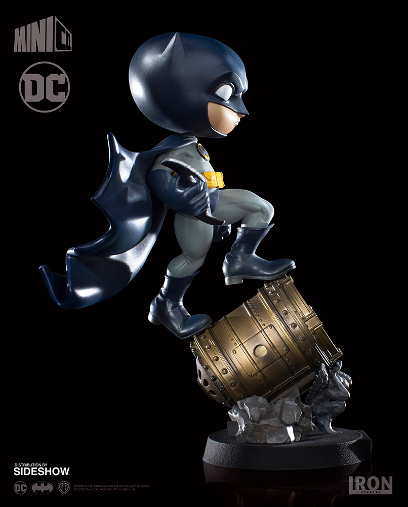 Dc Comics Batman Deluxe Mini Co Figure By Iron Studios Sideshow