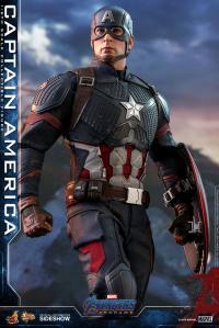 Gallery Image of Captain America Sixth Scale Figure