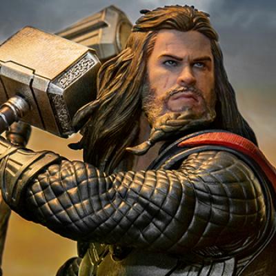 Thor 1:10 Scale Statue by Iron Studios