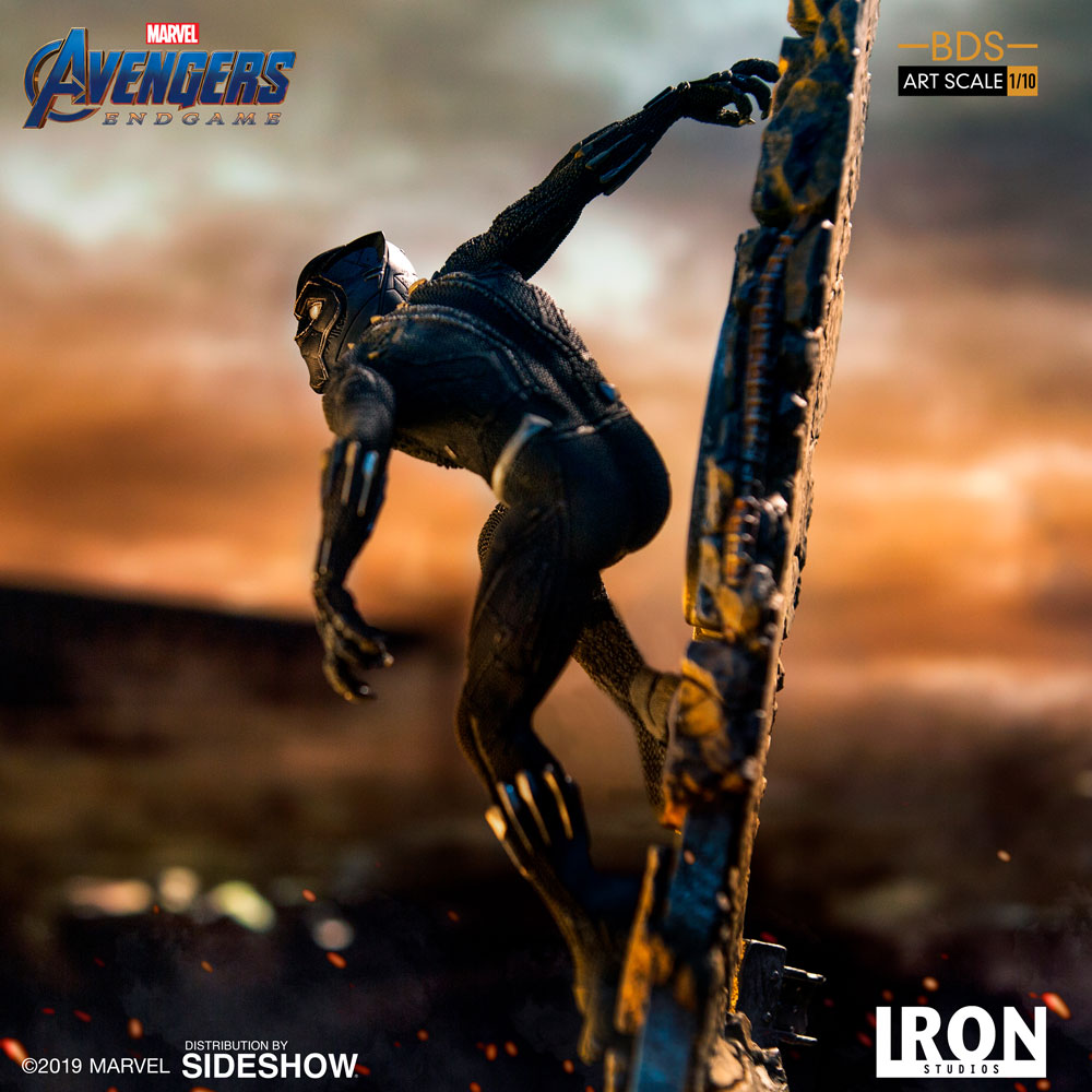 sideshow black panther statue