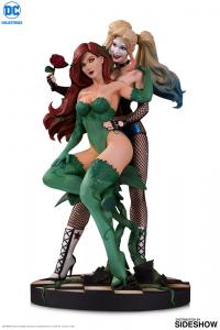 Gallery Image of Harley Quinn & Poison Ivy Statue