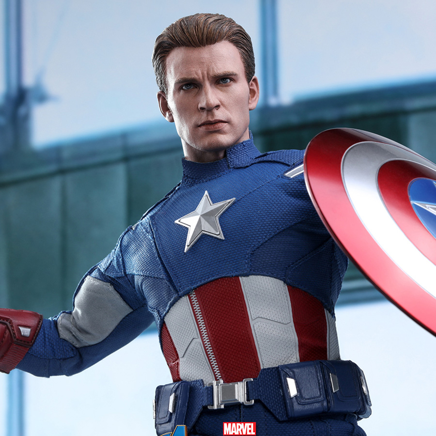Captain America (2012 Version) Sixth Scale Figure by Hot Toys ...