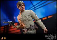 Gallery Image of Luke Skywalker (Bespin) (Deluxe Version) Sixth Scale Figure