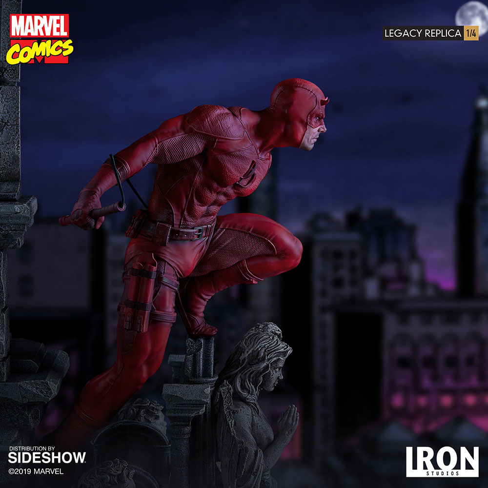 https://www.sideshow.com/storage/product-images/904959/daredevil_marvel_gallery_5d54366c2a76f.jpg