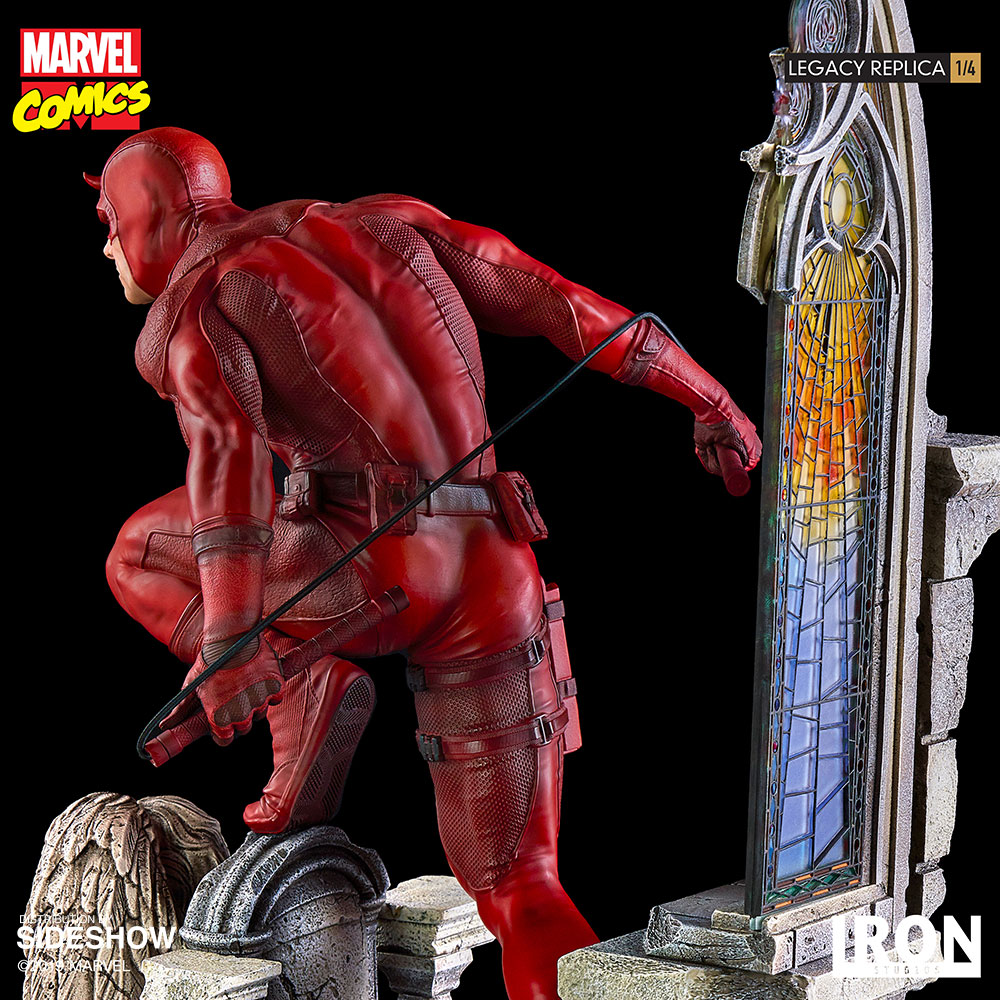 https://www.sideshow.com/storage/product-images/904959/daredevil_marvel_gallery_5d54366defde0.jpg