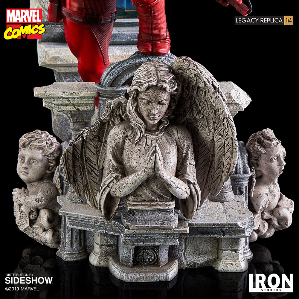 https://www.sideshow.com/storage/product-images/904959/daredevil_marvel_gallery_5d54366ea7c1d.jpg