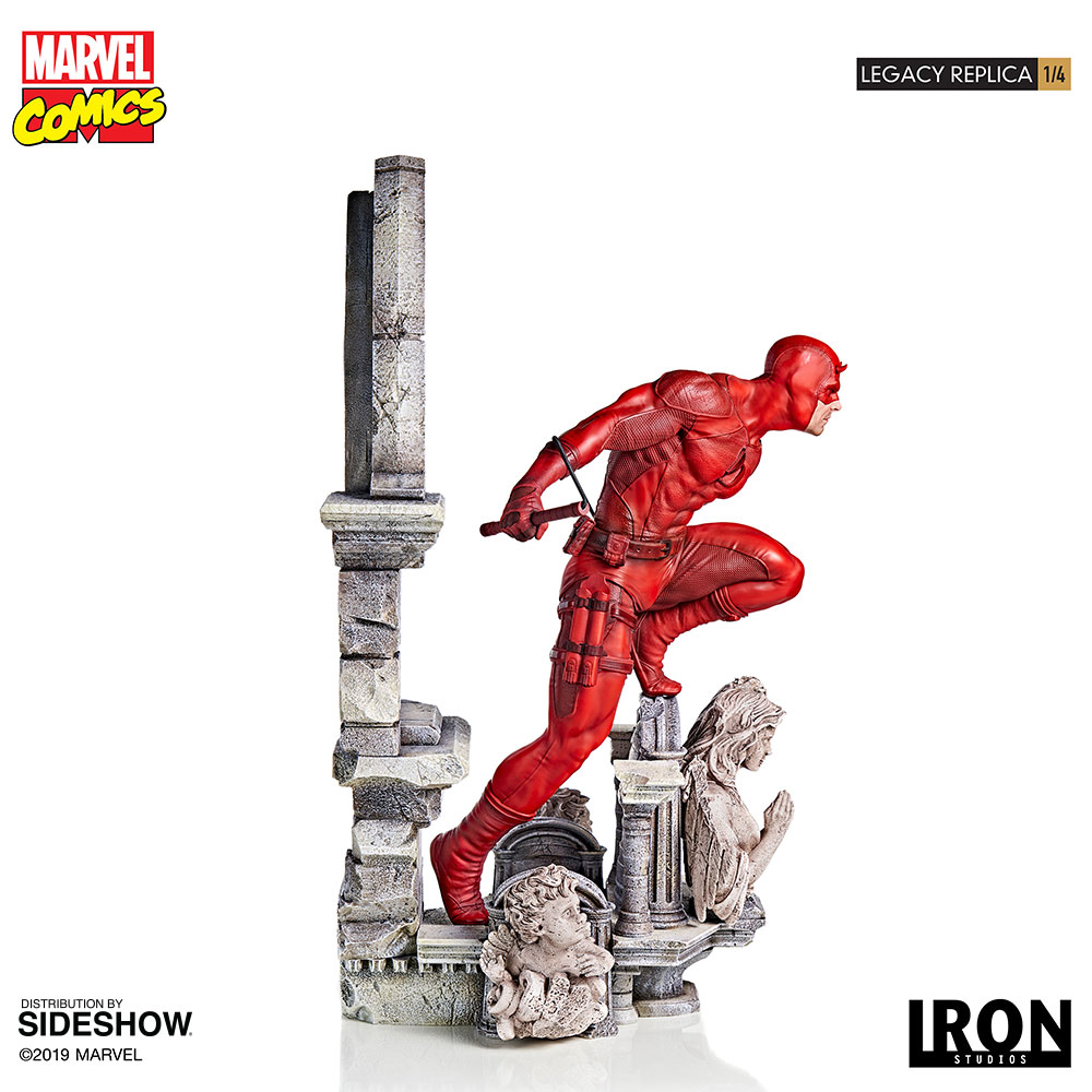 https://www.sideshow.com/storage/product-images/904959/daredevil_marvel_gallery_5d54367ed545c.jpg