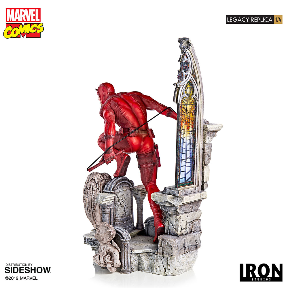 https://www.sideshow.com/storage/product-images/904959/daredevil_marvel_gallery_5d54367f9edd9.jpg