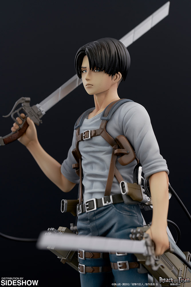 levi aot statue