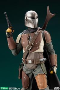 Gallery Image of The Mandalorian 1:10 Scale Statue