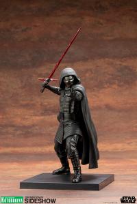 Gallery Image of Kylo Ren 1:10 Scale Statue