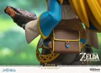 Gallery Image of The Legend of Zelda: Breath of the Wild Zelda Statue