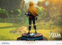 Gallery Image of The Legend of Zelda: Breath of the Wild Zelda (Collector's Edition) Statue