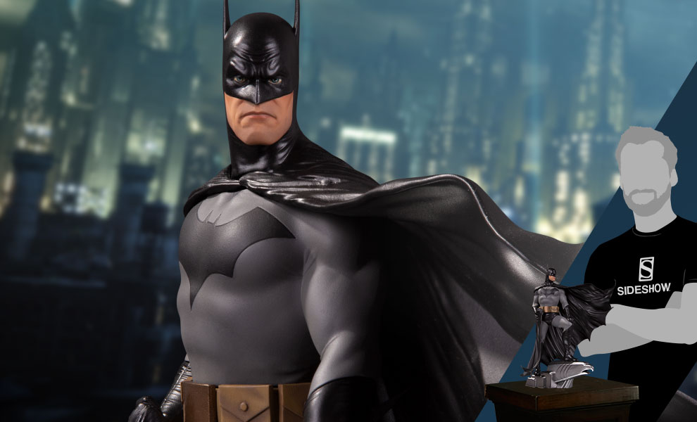 Gallery Feature Image of Batman (Deluxe) Statue - Click to open image gallery