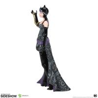 Gallery Image of Catwoman Couture de Force Figurine