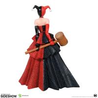 Gallery Image of Harley Quinn Couture de Force Figurine