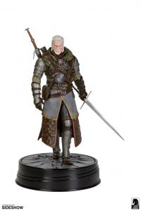 Gallery Image of Geralt Grandmaster Ursine Figure