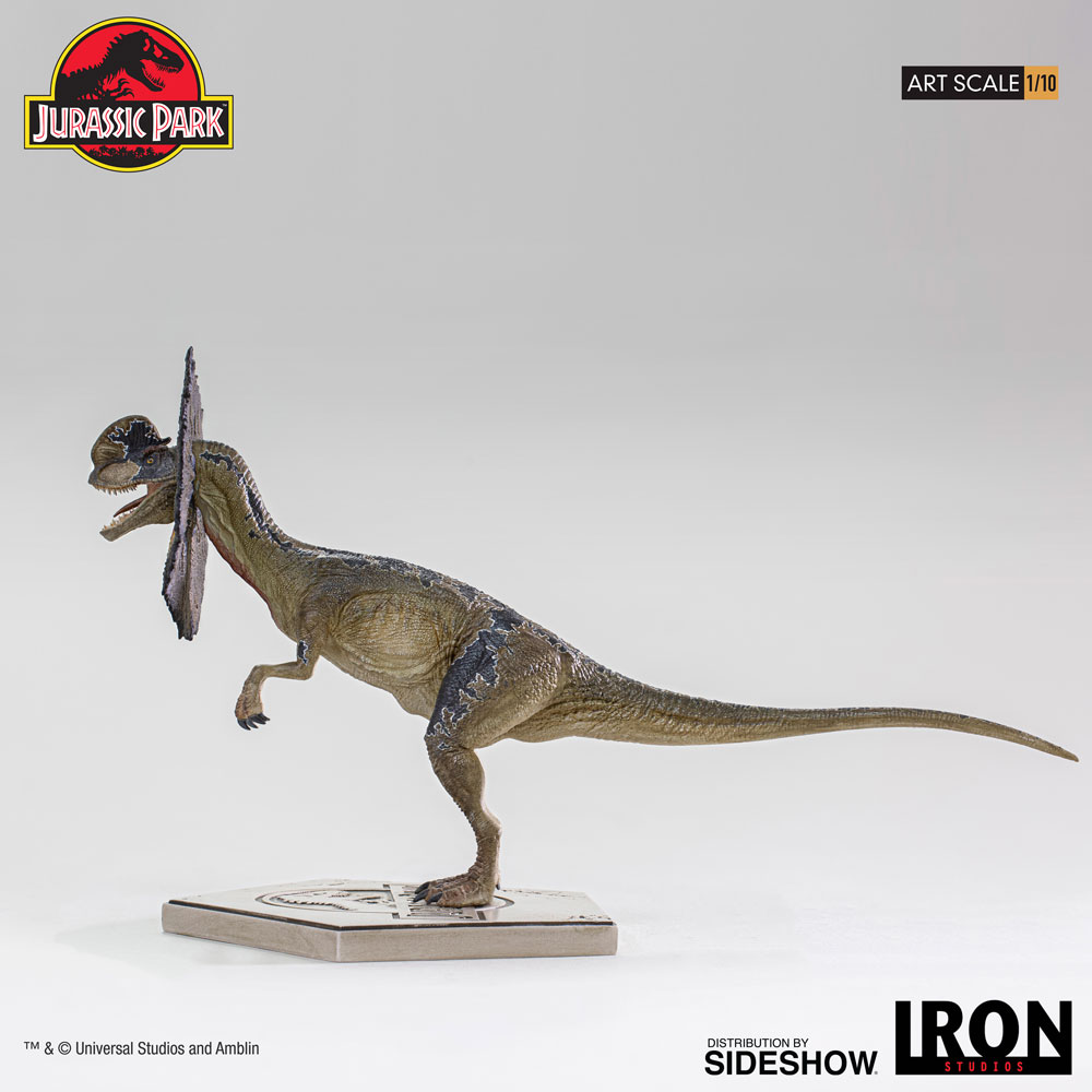 chronicle collectibles dilophosaurus