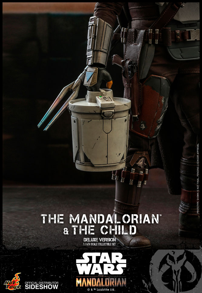 [Bild: the-mandalorian-and-the-child-deluxe_sta...60b576.jpg]