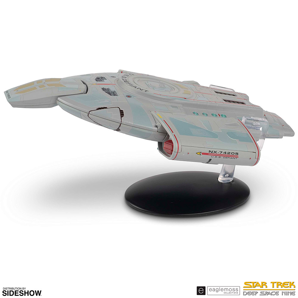 Star Trek USS Defiant NX-74205 with Collectible Magazine #9 by Eaglemoss