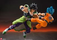 Gallery Image of Broly (Super) Collectible Figure